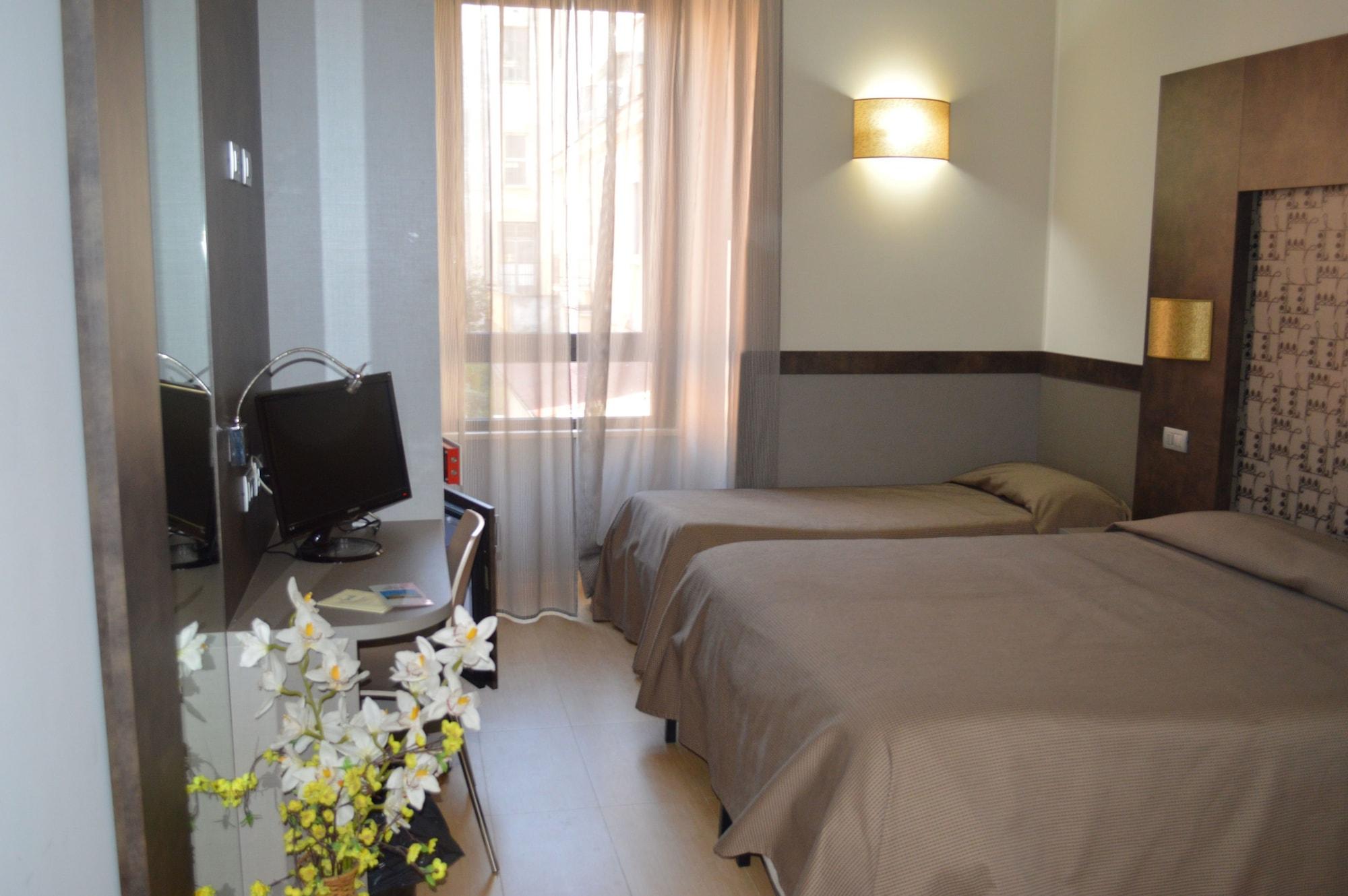 רומא Hotel Dei Mille מראה חיצוני תמונה