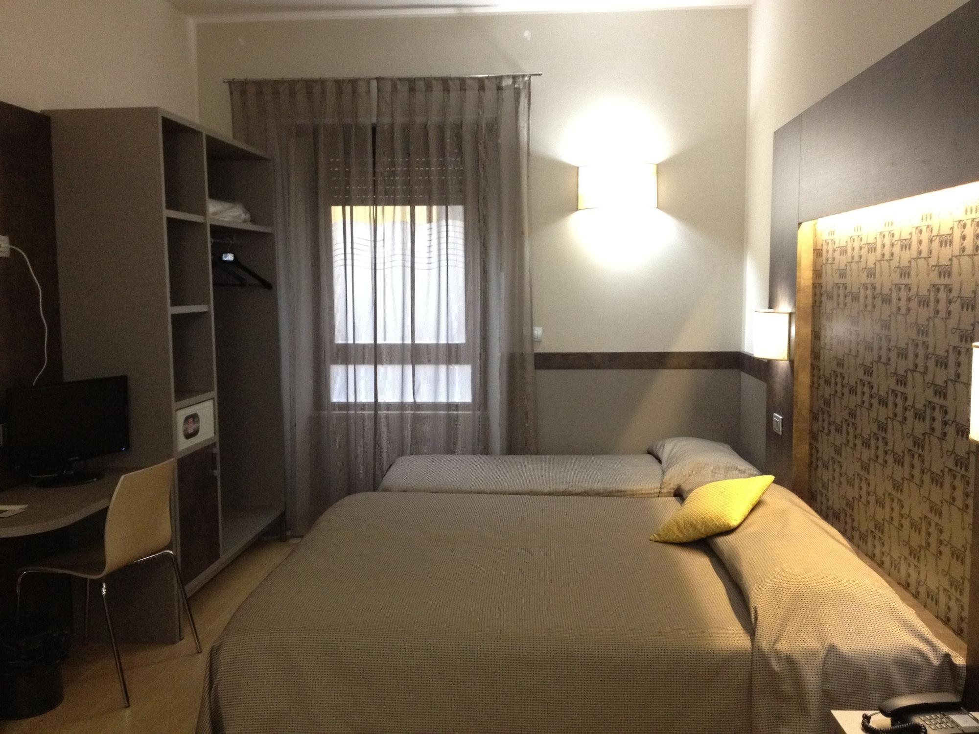 רומא Hotel Dei Mille מראה חיצוני תמונה