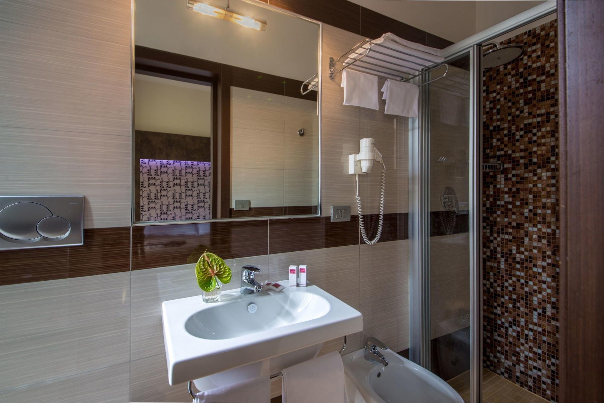 רומא Hotel Dei Mille מראה חיצוני תמונה