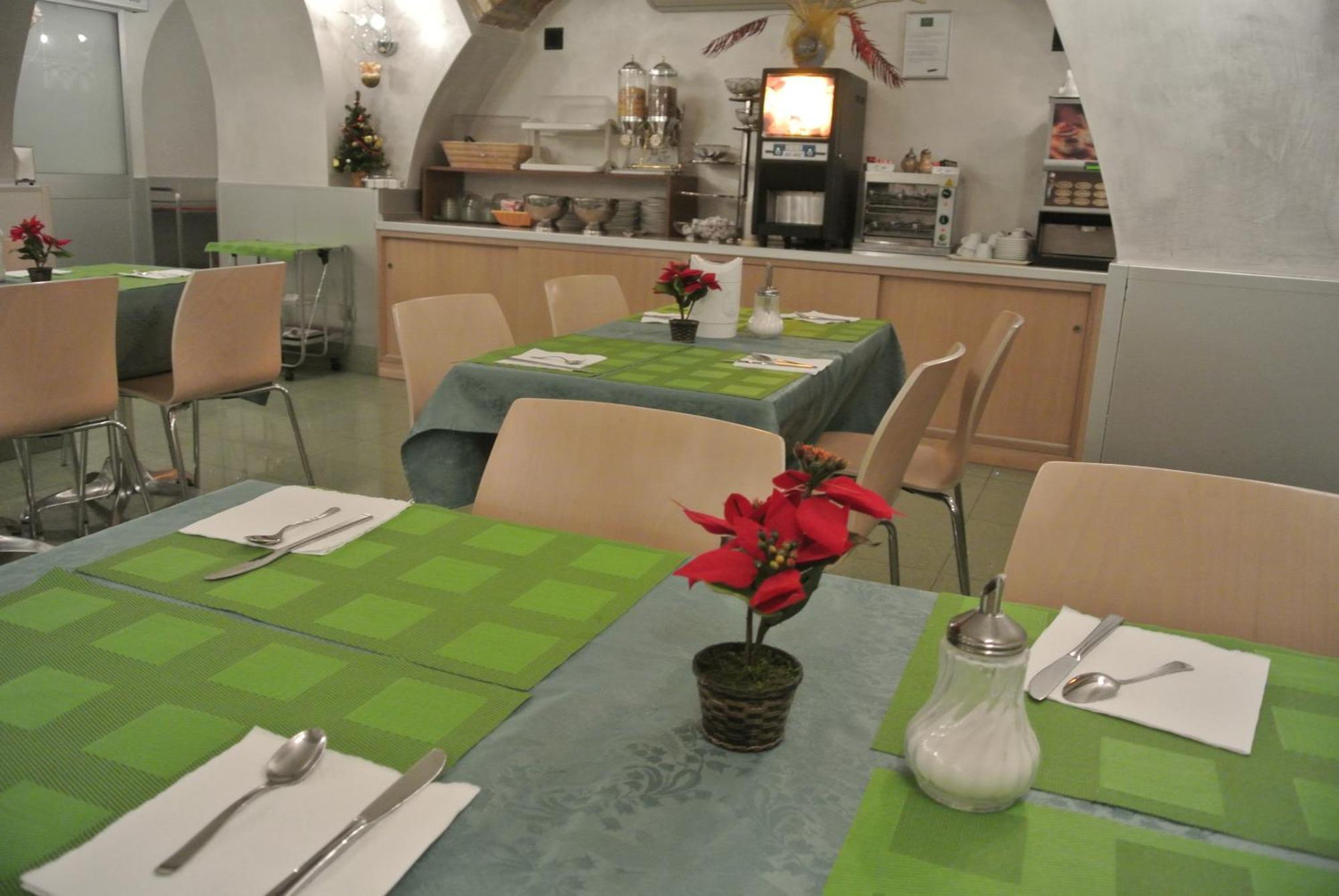 רומא Hotel Dei Mille מראה חיצוני תמונה
