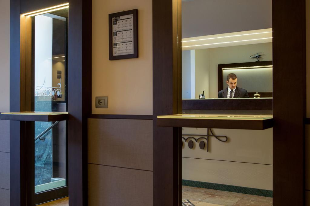 רומא Hotel Dei Mille מראה חיצוני תמונה