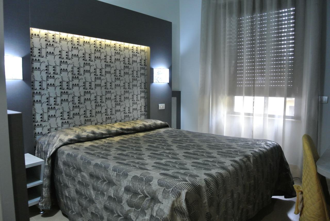 רומא Hotel Dei Mille מראה חיצוני תמונה